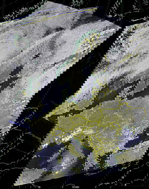 METEOR M2-4-20250630-130110-equidistant_221_composite