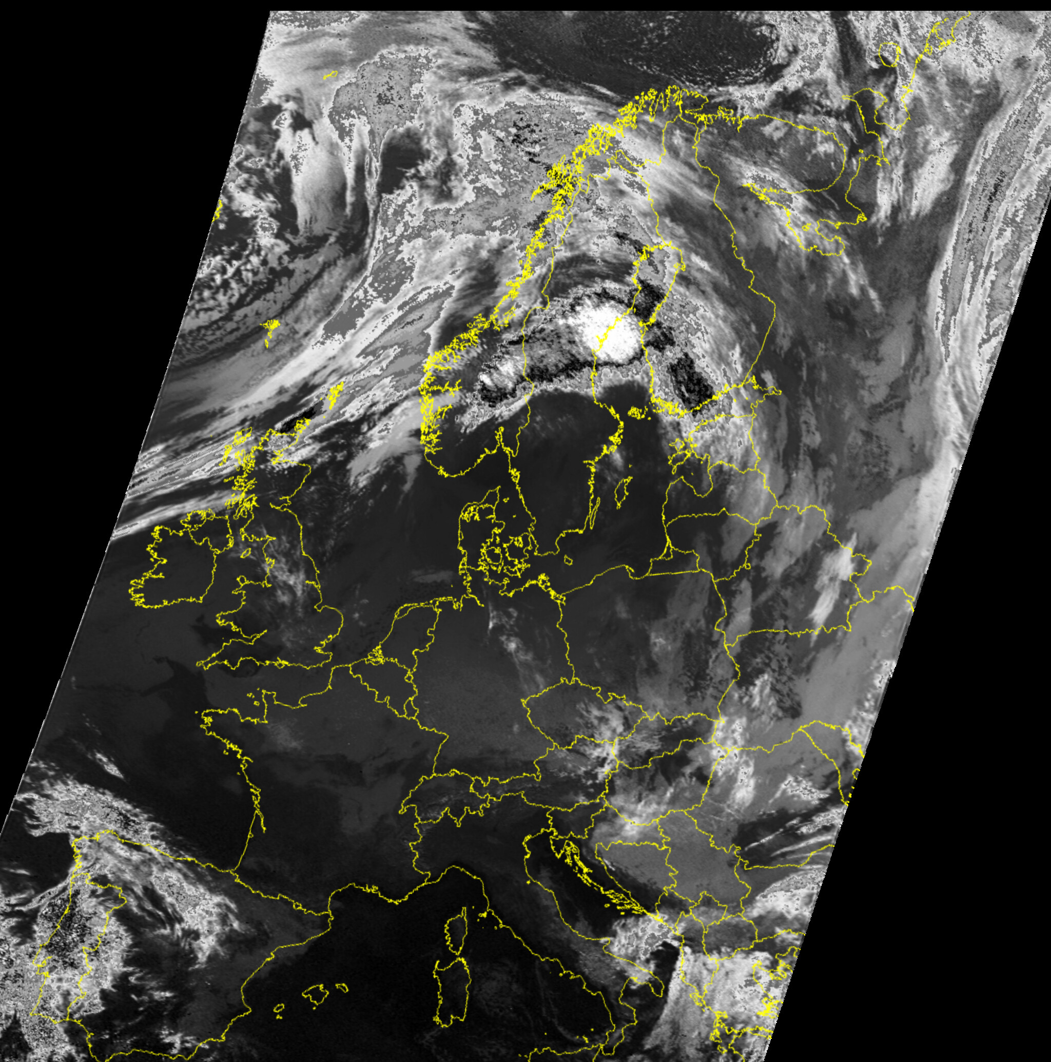 NOAA 18-20241115-104103-CC_projected