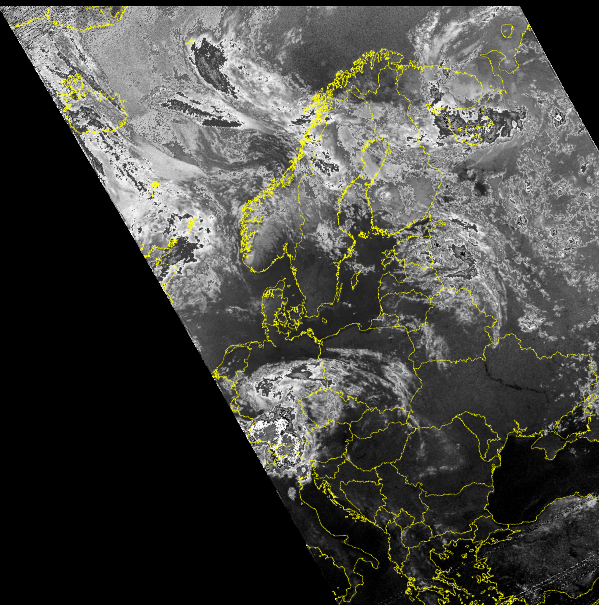 NOAA 19-20240731-183627-HE_projected